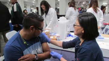 Los jóvenes latinos están respondiendo a la vacunación de Covid-19. (Cortesía)