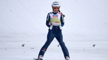 campeona mundial esqui posa desnusa