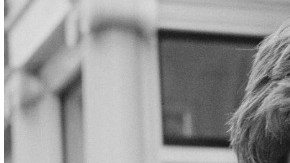 La antigua mansión que perteneció a Robin Gibb está en búsqueda de nuevos dueños.