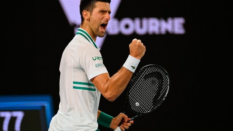 NovakDjokovik se enfila a un nuevo título del Abierto de Australia.