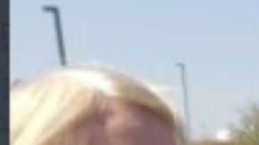 Las congresistas demócratas Sylvia García (izq) y Alexandria Ocasio-Cortez (2a. de la izq.) en Houston.