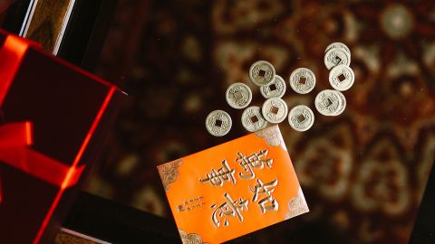 Las monedas chinas son de buena suerte.
