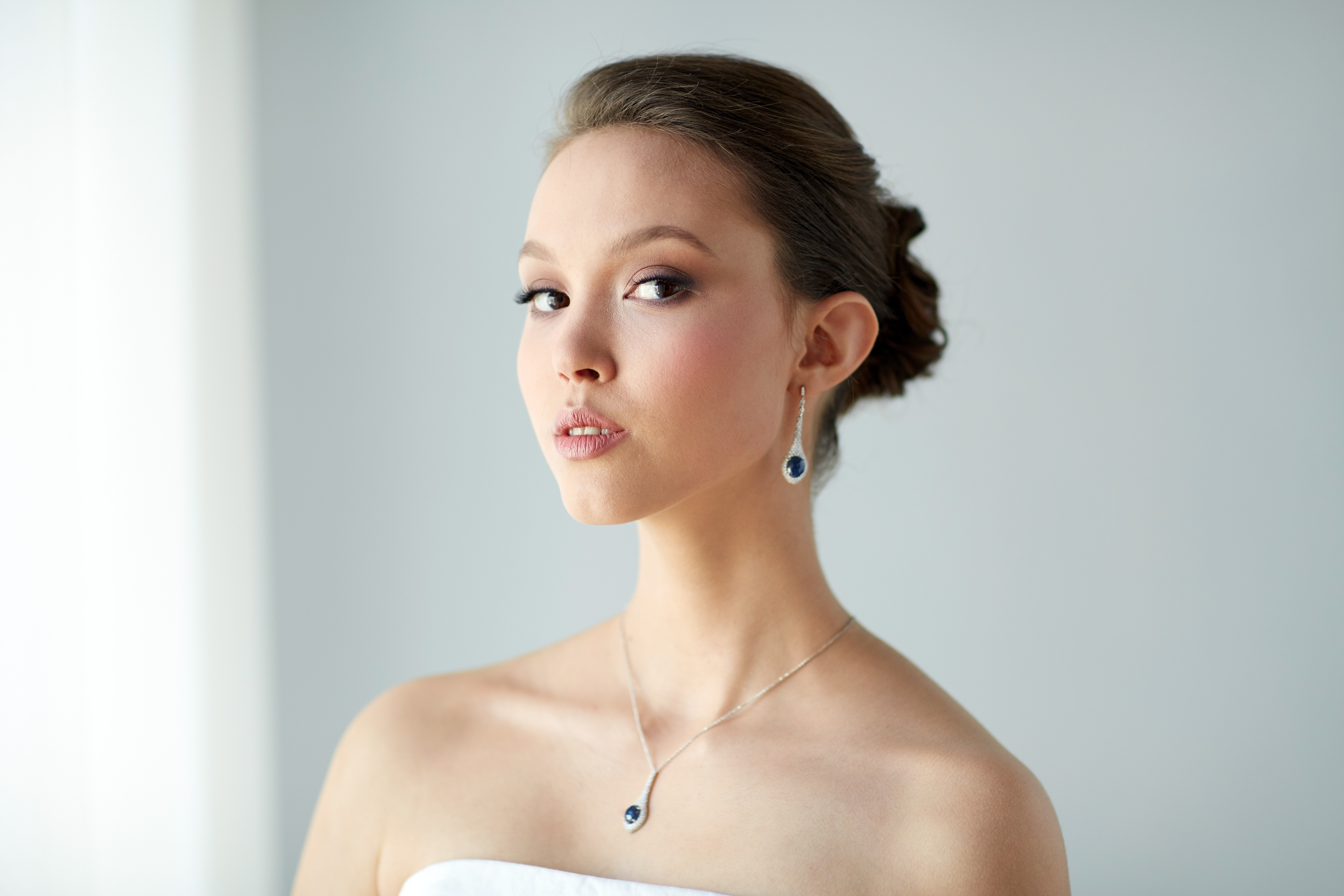 5 accesorios y joyas azules para tener buena suerte el día de tu boda - La  Opinión