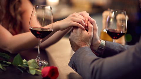 Romance,At,Night,Restaurant,For,Valentine's,Day-,Concept