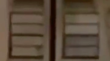 El momento del tiroteo fue registrando por un testigo.