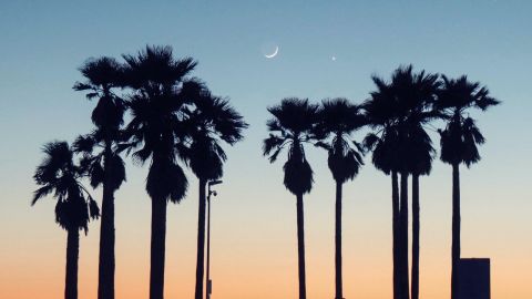 La luna nueva se asomará en el cielo.