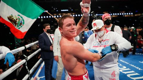 Saúl "Canelo" Álvarez y Eddy Reynoso