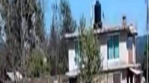 CJNG embosca a rivales del Cártel de Sinaloa, blindaje no aguantó el poderoso calibre de las balas