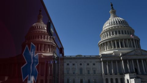 El plan de rescate de Biden enfrenta la oposición republicana en el Senado.