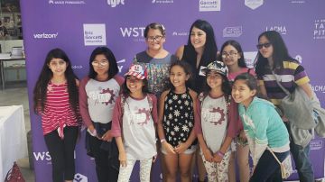 Diana Trujillo con niñas en eventos pasados de STEM. (Suministrada)
