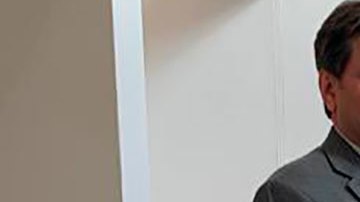 Cónsul Rubén Minutti y la ministra Yasmin Esquivel