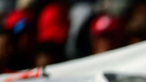 Bandera de Honduras en marcha