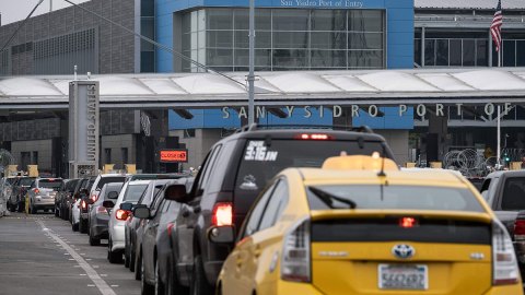 Garita San Isidro en Tijuana y Estados Unidos