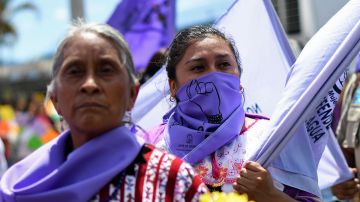Mujeres de Guatemala realizan marcha
