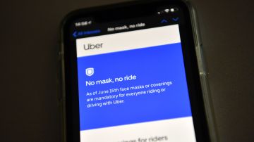 Uber exige el uso de mascarilla facial para conductor y usuarios.