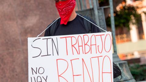 La crisis causada por la pandemia ha obligado a detener el desalojo de vivienda por falta de pago de renta. (Getty Images)