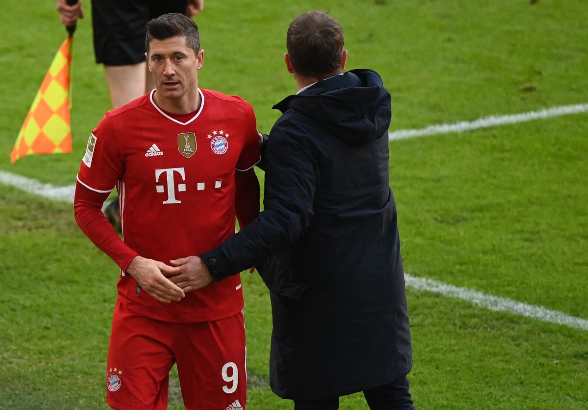 Lewandowski estará cuatro semanas de baja por lesión
