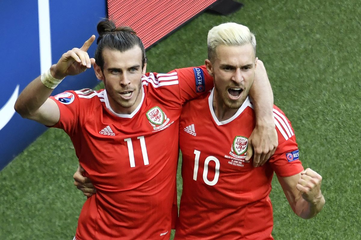 Gales convocó a sus máximas figuras: Gareth Bale y Aaron Ramsey.