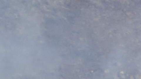 La lava fluye del volcán Fagradalsfjall en erupción, en Islandia.