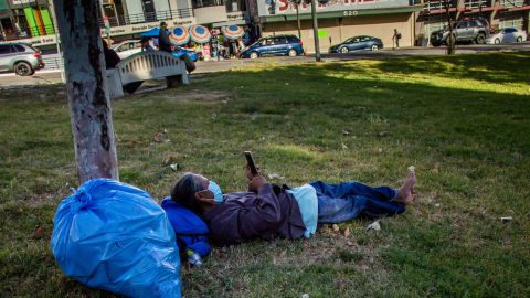 Desamparado en MacArthur Park