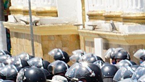 Agentes destacados a la frontera sur de México desfilaron en Tapachula.