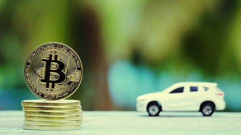 Comprar un bitcoin contamina, y mucho. Como tener 60 autos, según Bank of America.