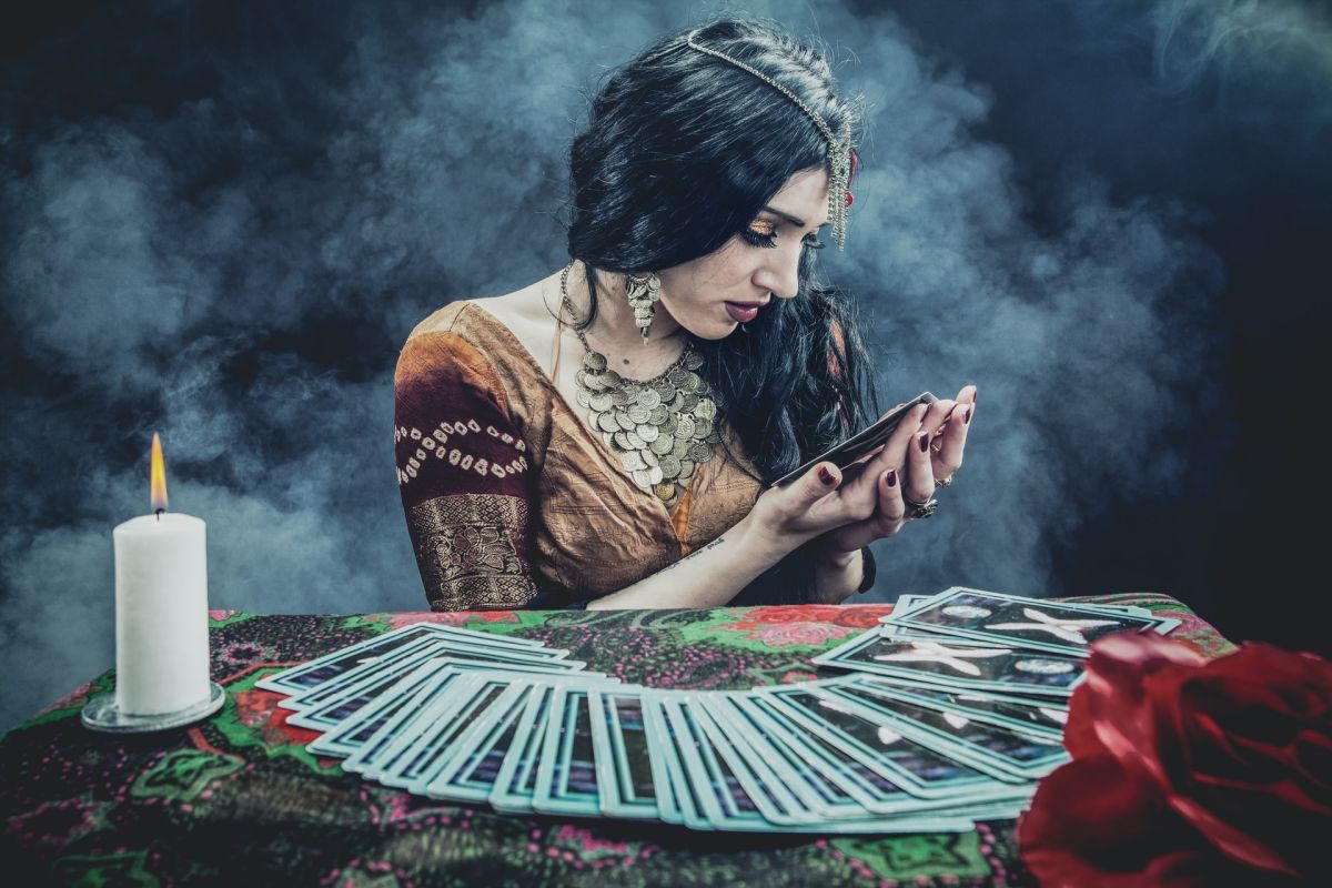 Cómo saber si tienes habilidades sobrenaturales, según tu carta natal