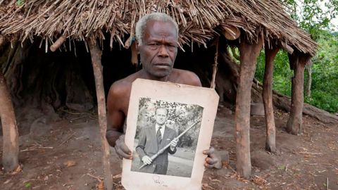 Tribu principe Felipe