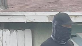 Paul Flores fue arrestado en su casa de San Pedro, al sur de Los Ángeles.