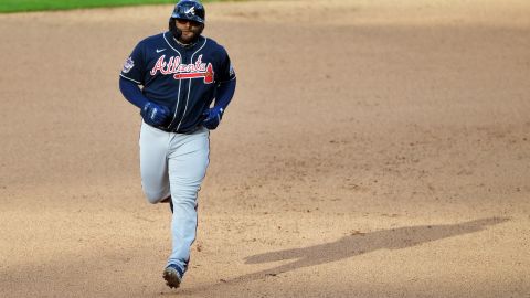 El batazo de Sandoval no sirvió para un triunfo de Atlanta.