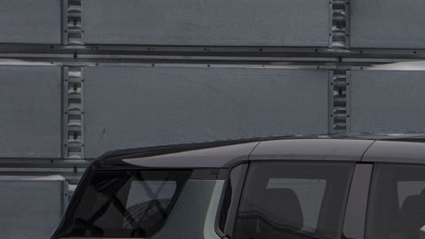 GMC-Hummer-EV-SUV-050421-02