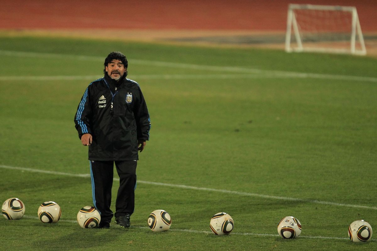 Maradona es inmortalizado en Avellaneda