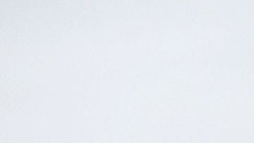 El niño fue rescatado en un área desolada en el área de McAllen, Texas.