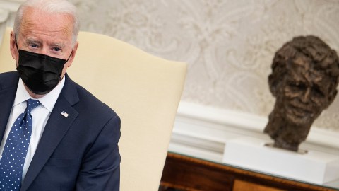 El presidente Biden dará a conocer la segunda fase de su paquete económico.