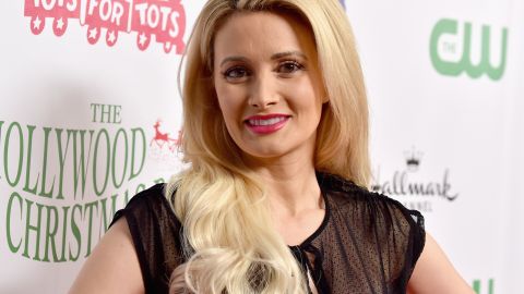 Holly Madison revela parte de su convivencia en la Mansión Playboy.