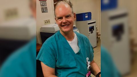 El Dr. Gregory Michael trabajaba en el hospital Mount Sinai de Miami Beach.