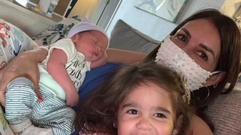 Giselle Blondet con sus nietos