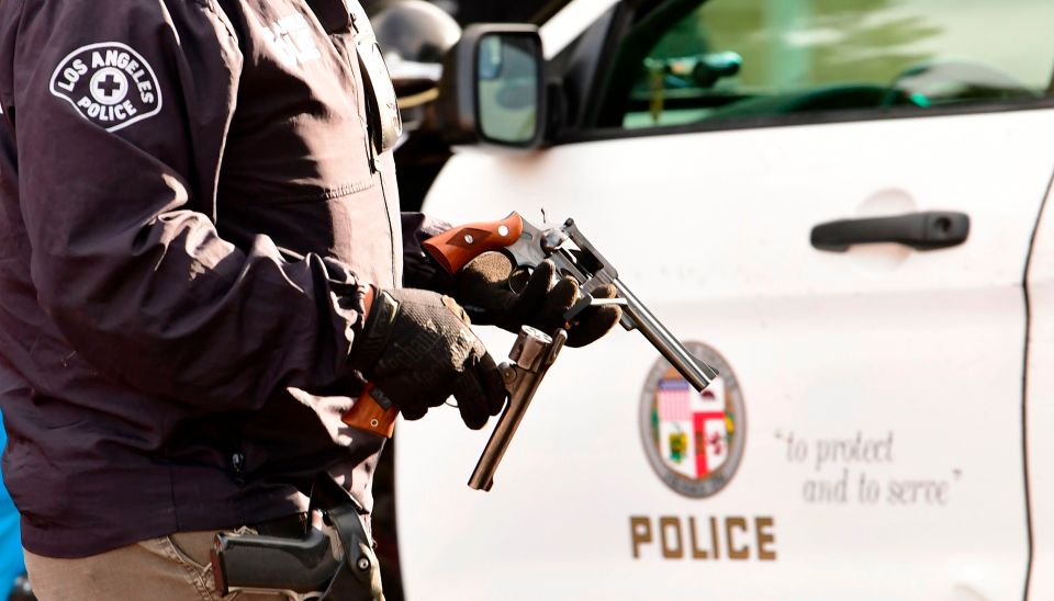 Triple shooting leaves two dead in LA