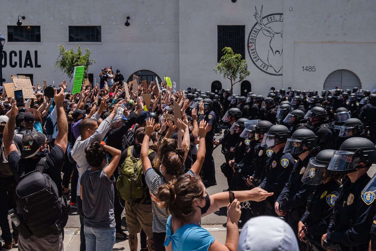 Los manifestantes en San Diego tras la muerte de Floyd desconocían el caso de Zapata Hernandez.