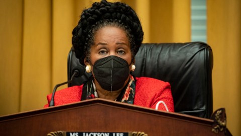 La representante Sheila Jackson Lee es la patrocinadora principal de la H.R.40.