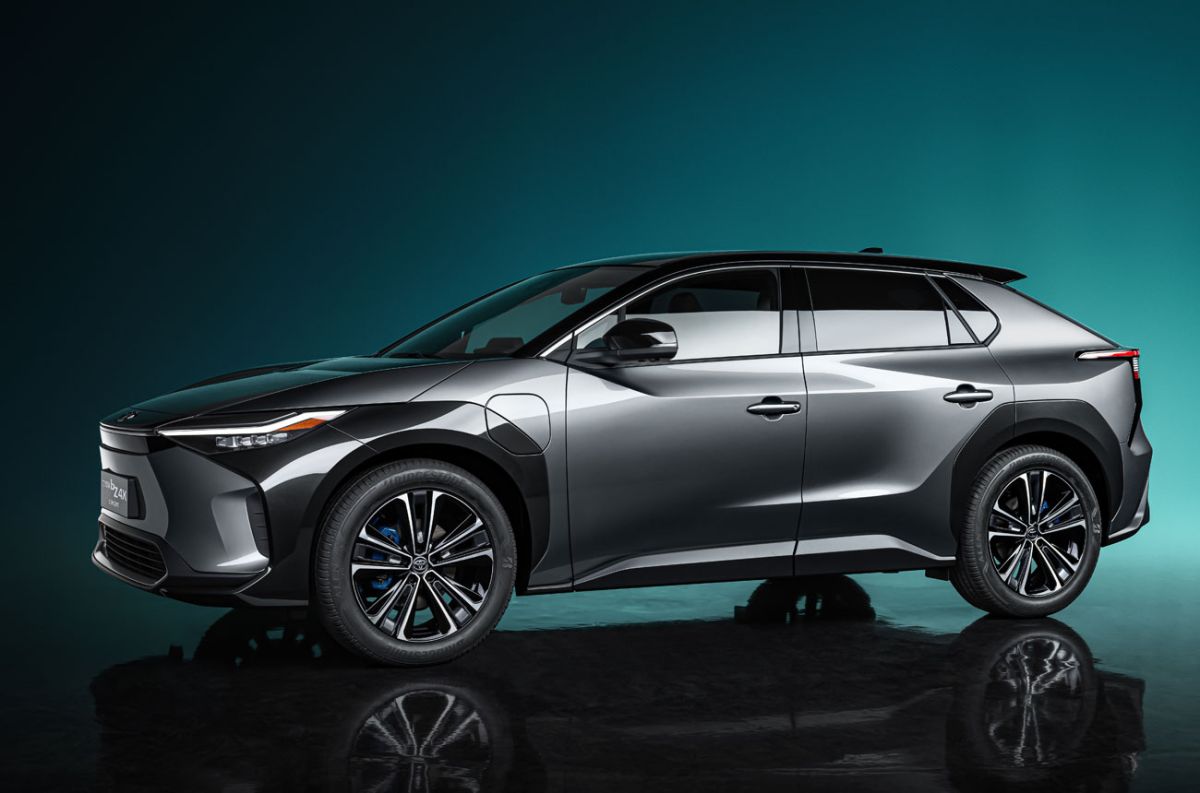bZ4X: el nombre para el primer SUV eléctrico de Toyota