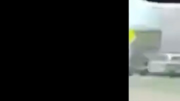 VIDEO: Hombre blanco de 61 años arrastra con camioneta a policía y lo golpea con martillo