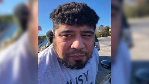 Wigberto Berríos, de 39 años, se enfrenta a varios cargos de abuso sexual a menores.