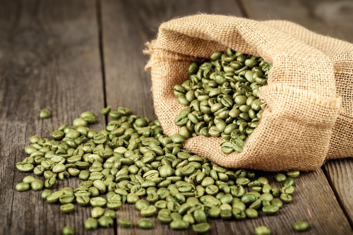 El café verde es un componente natural que ayudará a aumentar tu energía y evitar la fatiga