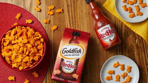 Goldfish y Frank's RedHot