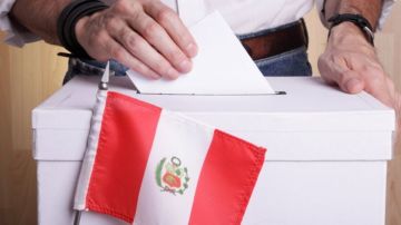 18 candidatos se disputan la presidencia en Perú.