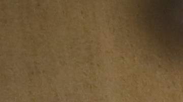 Empleados indican que no siempre se puede mantener la distancia en los centros de trabajo.