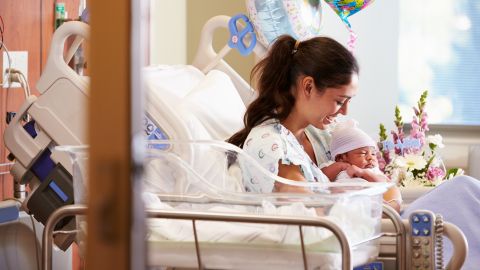Cómo influye la calidez de la madre en la infancia a futuro