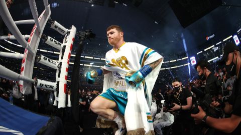 Subió al ring del AT&T Stadium tras mostrar en cinco minutos el gentilicio mexicano en su presentación