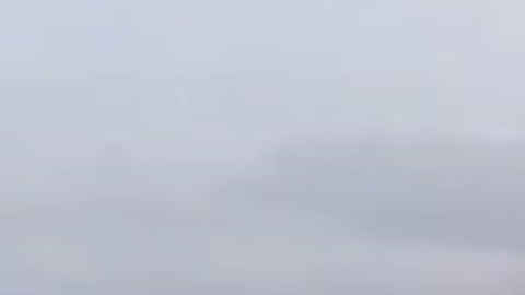 Acción del dron armado autónomo turco Kargu en un campo de maniobras.